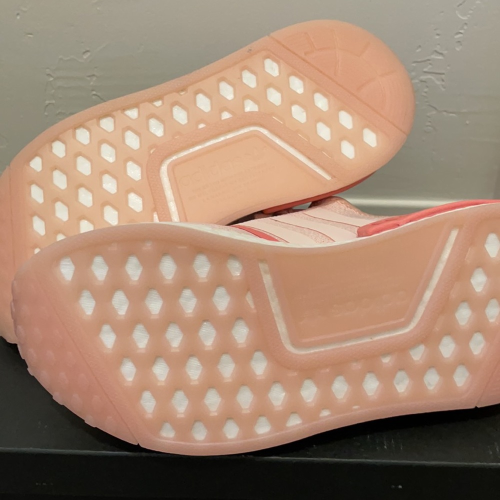 Adidas NMD R1 - Picture 5 of 7